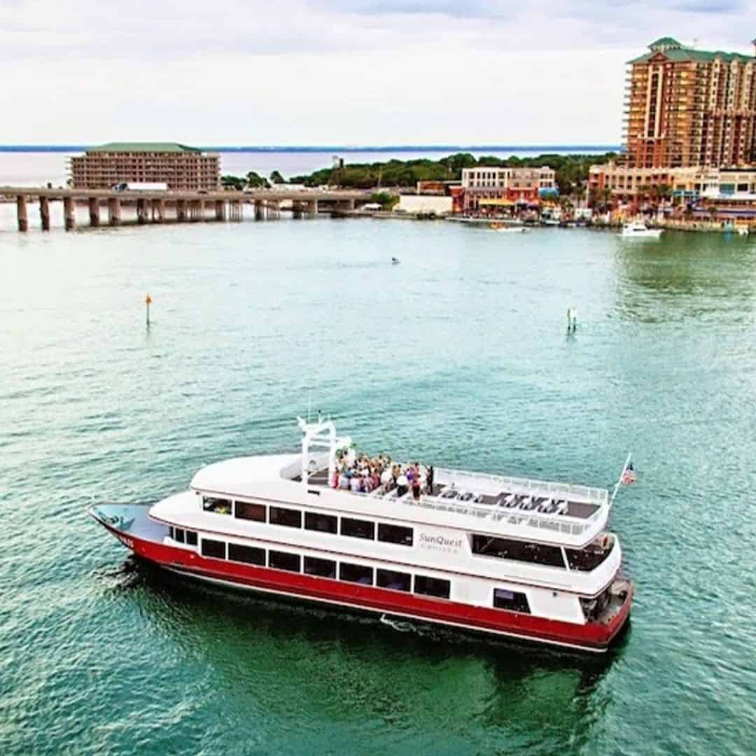 Lunch & Dinner Cruises